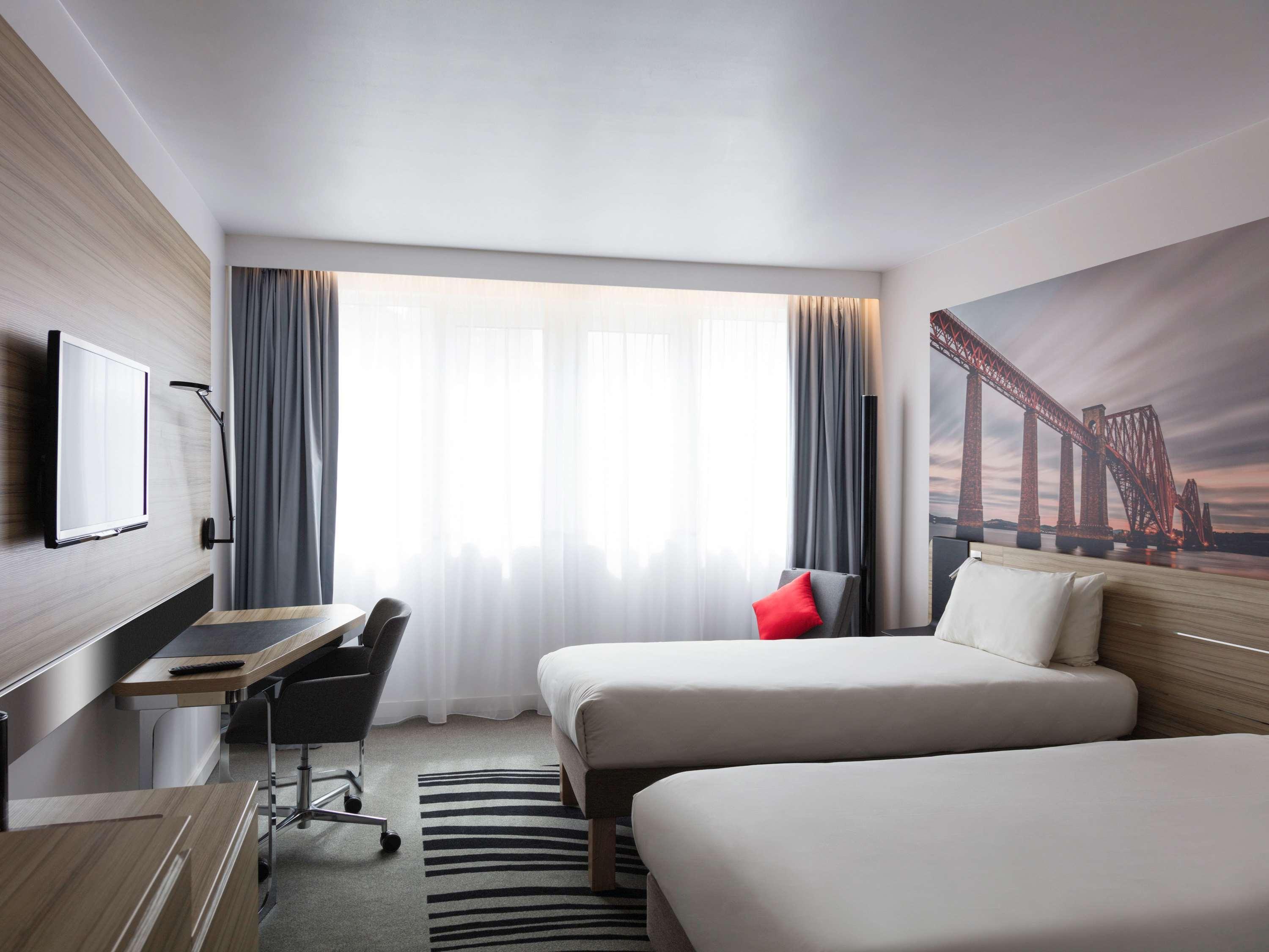 Отель Novotel Centre 4*